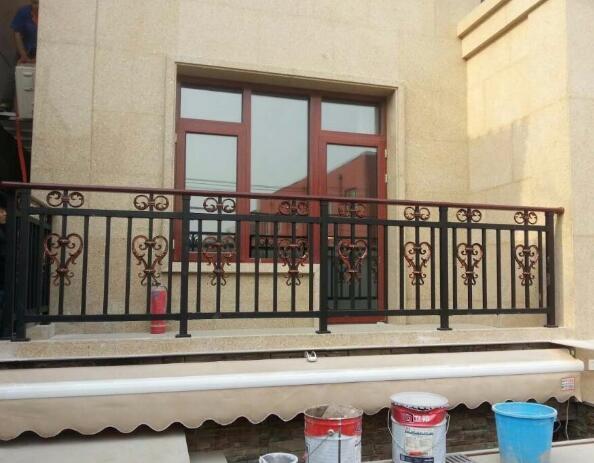 鋅鋼陽臺欄桿顏色選擇？